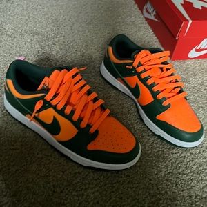 Miami dunk low retro